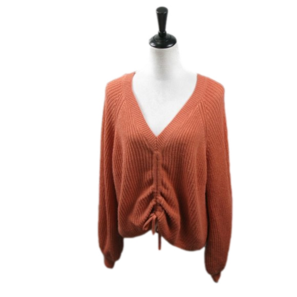 SO Peach Cinched Drawstring Front Sweater Size Large - Picture 1 of 5